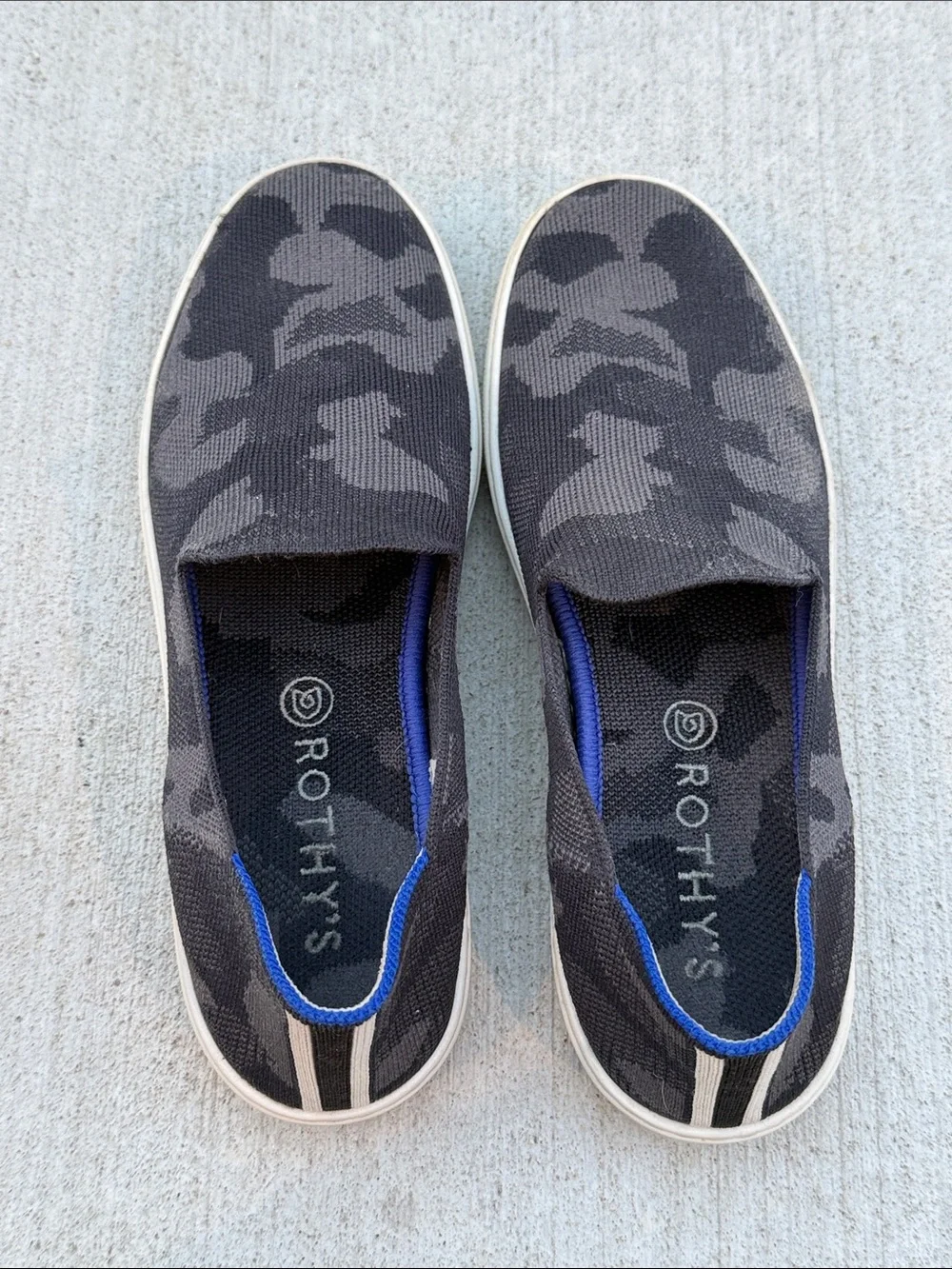 Rothys Camo Slip On Sneakers Dark Gray Camo Knit Comfort Casual Shoes Size 8.5